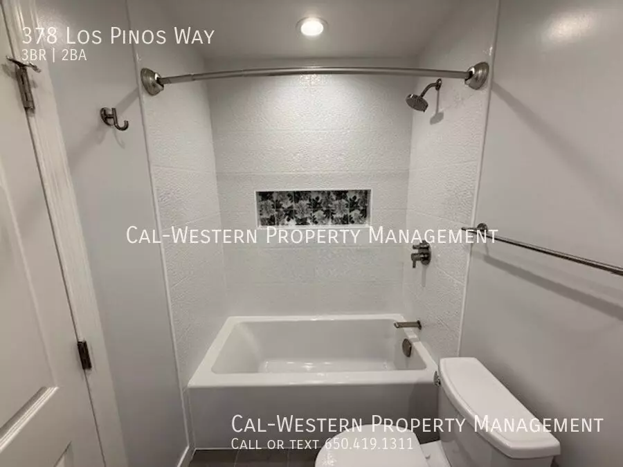 378 Los Pinos Way photo 5