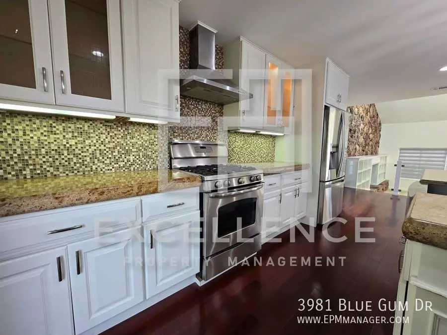 3981 Blue Gum Drive, San Jose, CA 95127 photo 2