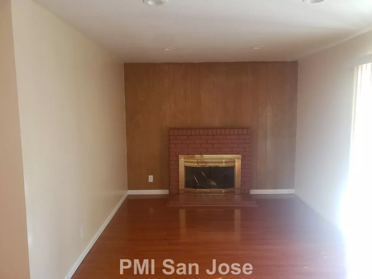 3239 Sagewood Ln photo 4