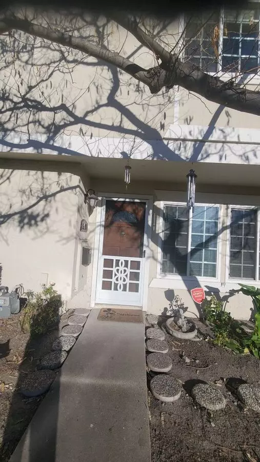 Best Townhome to rent in Blossom Valley, (95123) photo 2