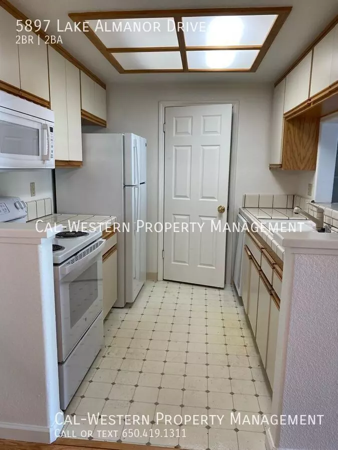 5897 Lake Almanor Dr San Jose, CA 95123 photo 4