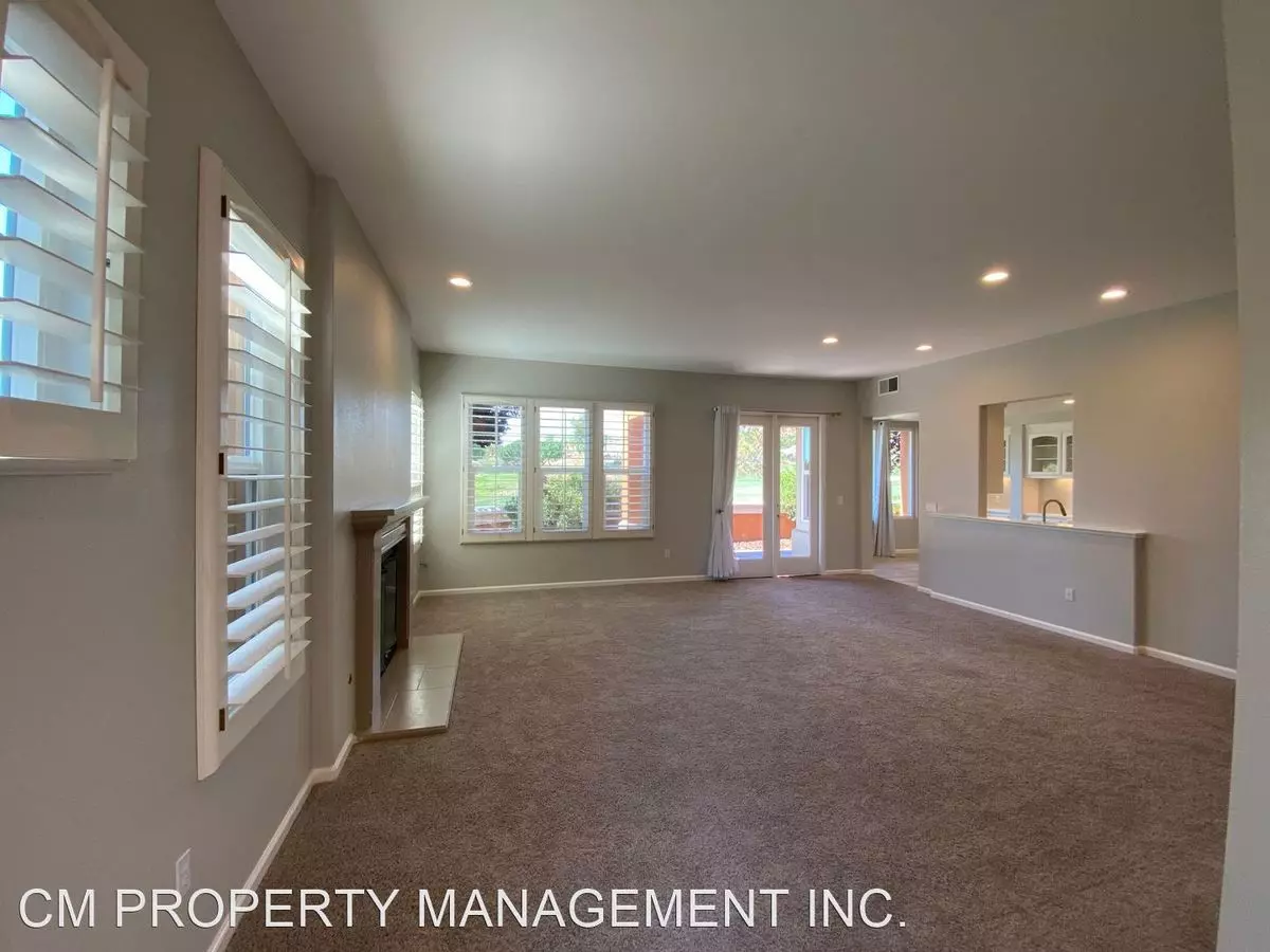 EVERGREEN - Beautiful condominium located in Silver Creek Valley photo 4