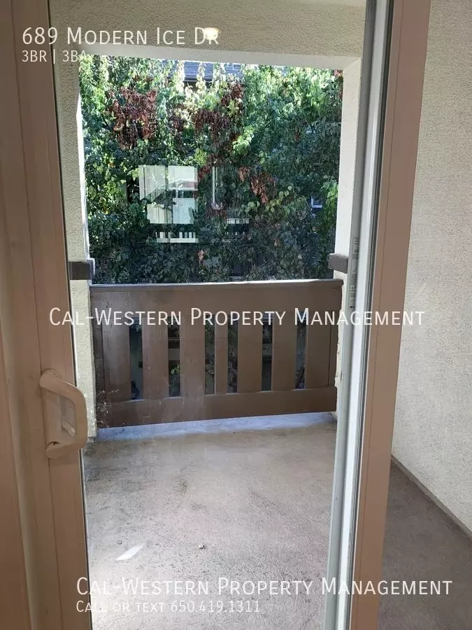 3 Bedroom/ 2.5 Bath in Berryesa Area photo 3