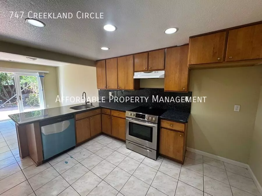 747 Creekland Circle, San Jose, CA 95133 photo 5