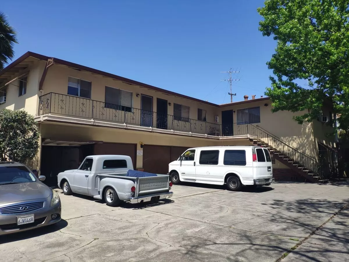 816 Opal Dr photo 2