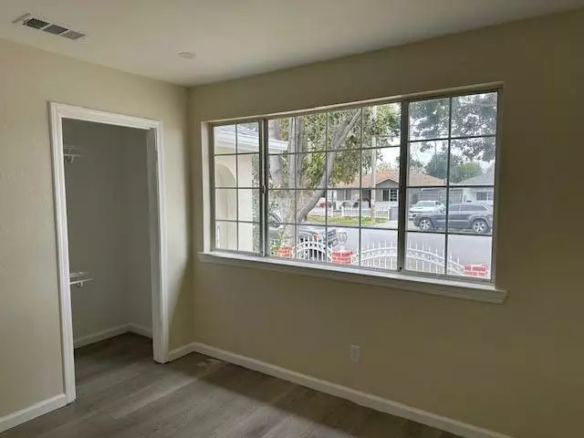 866 North 15th Street, San Jose, CA 95112 photo 2