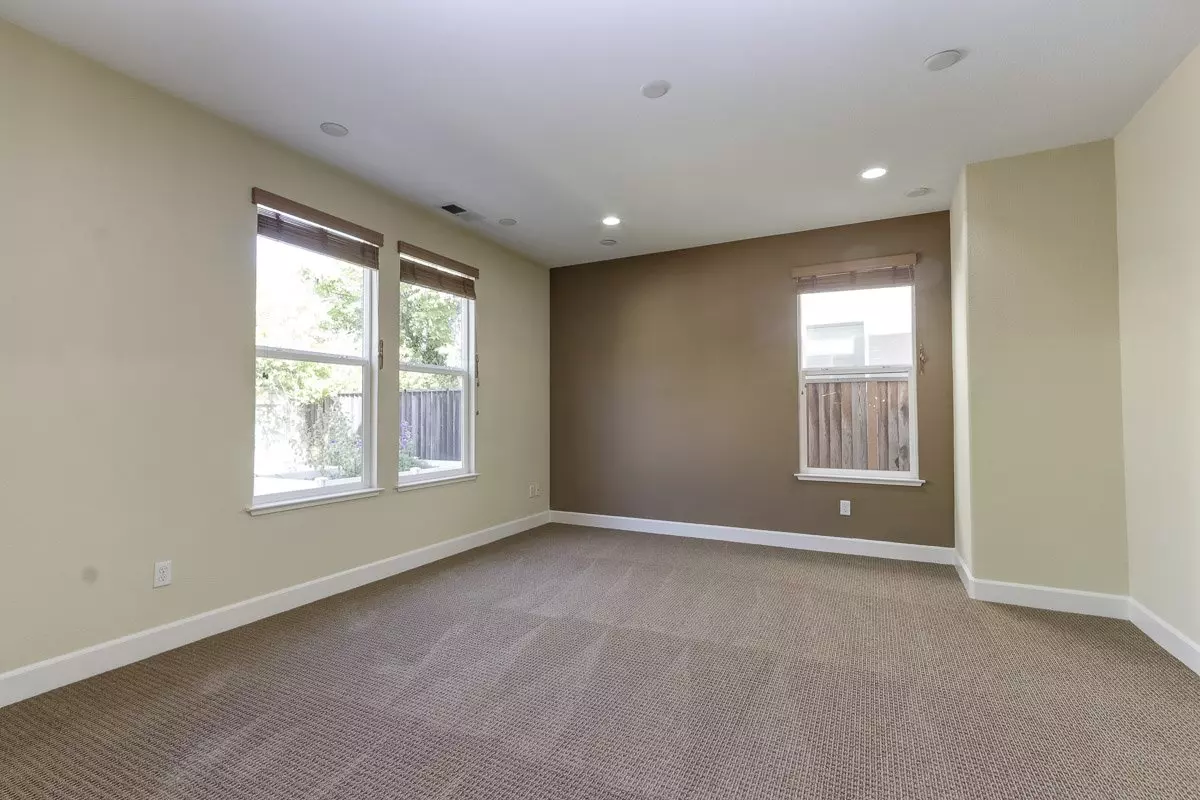 1909 Silkwood Lane, San Jose, CA 95131 photo 4