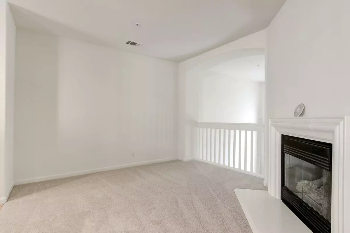 3109 Pinot Grigio Pl photo 2