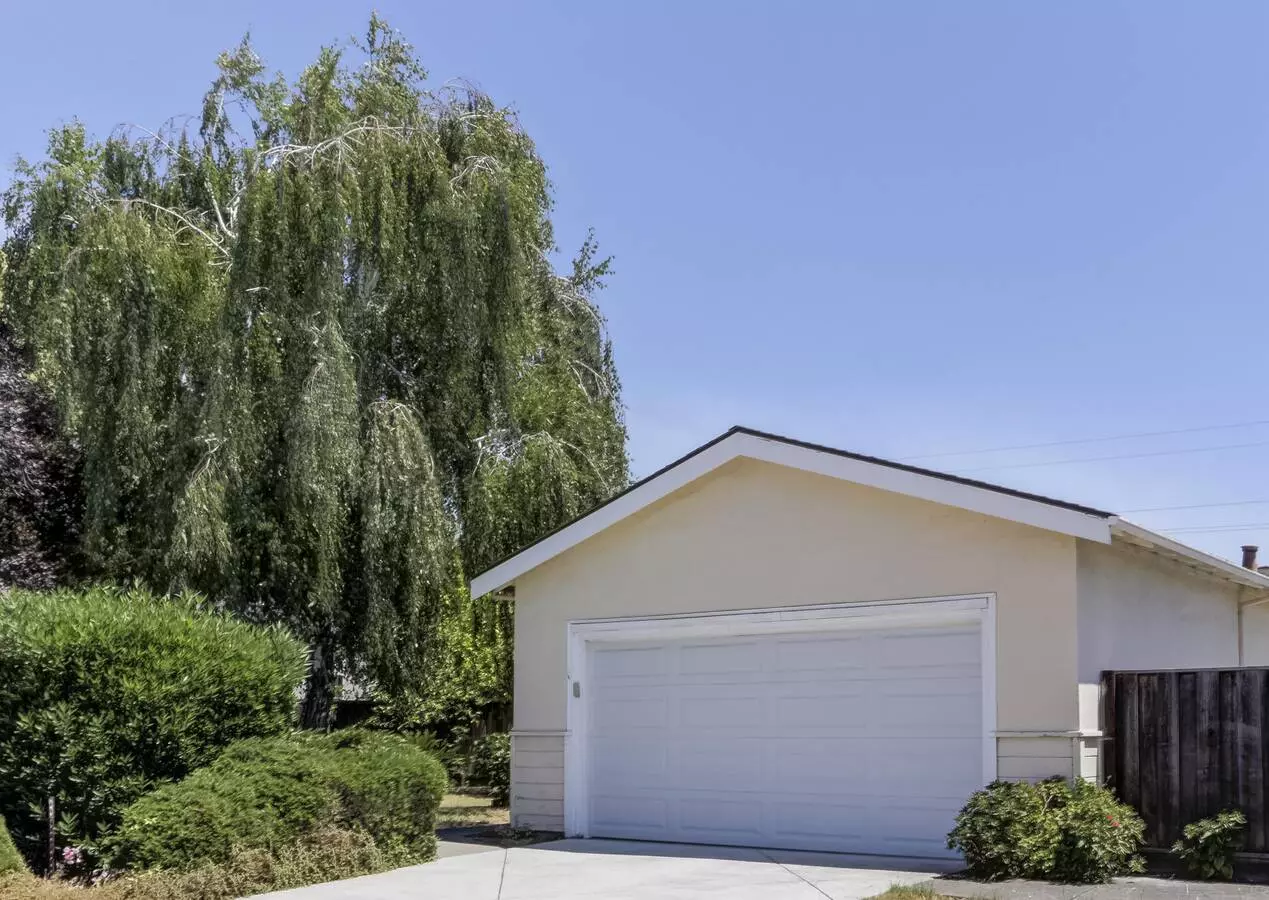 15008 Ridgetop Drive, San Jose, CA 95127 photo 5