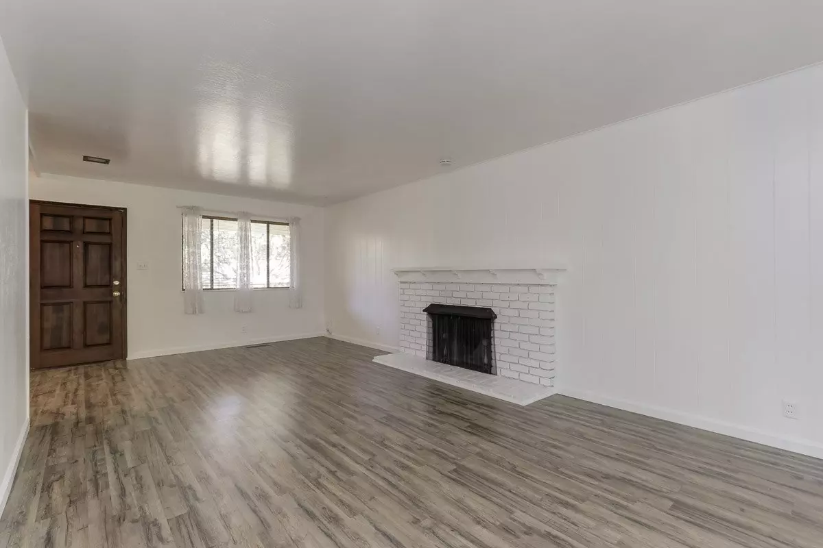 15008 Ridgetop Drive, San Jose, CA 95127 photo 2
