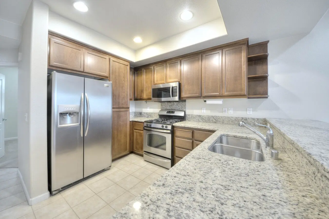 2073 Oakland Rd photo 5