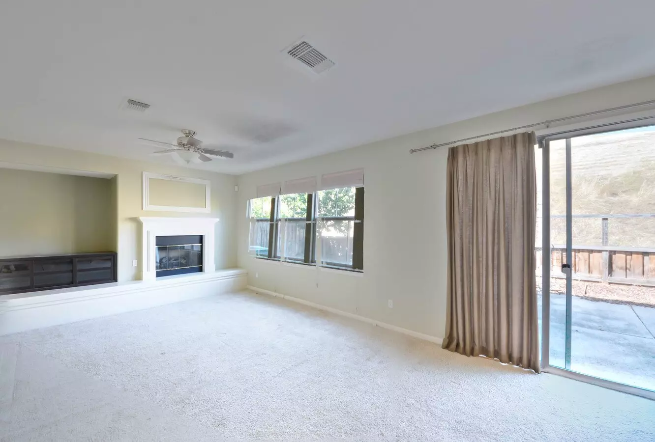 7066 Goldenspur Loop, San Jose, CA 95138 photo 2