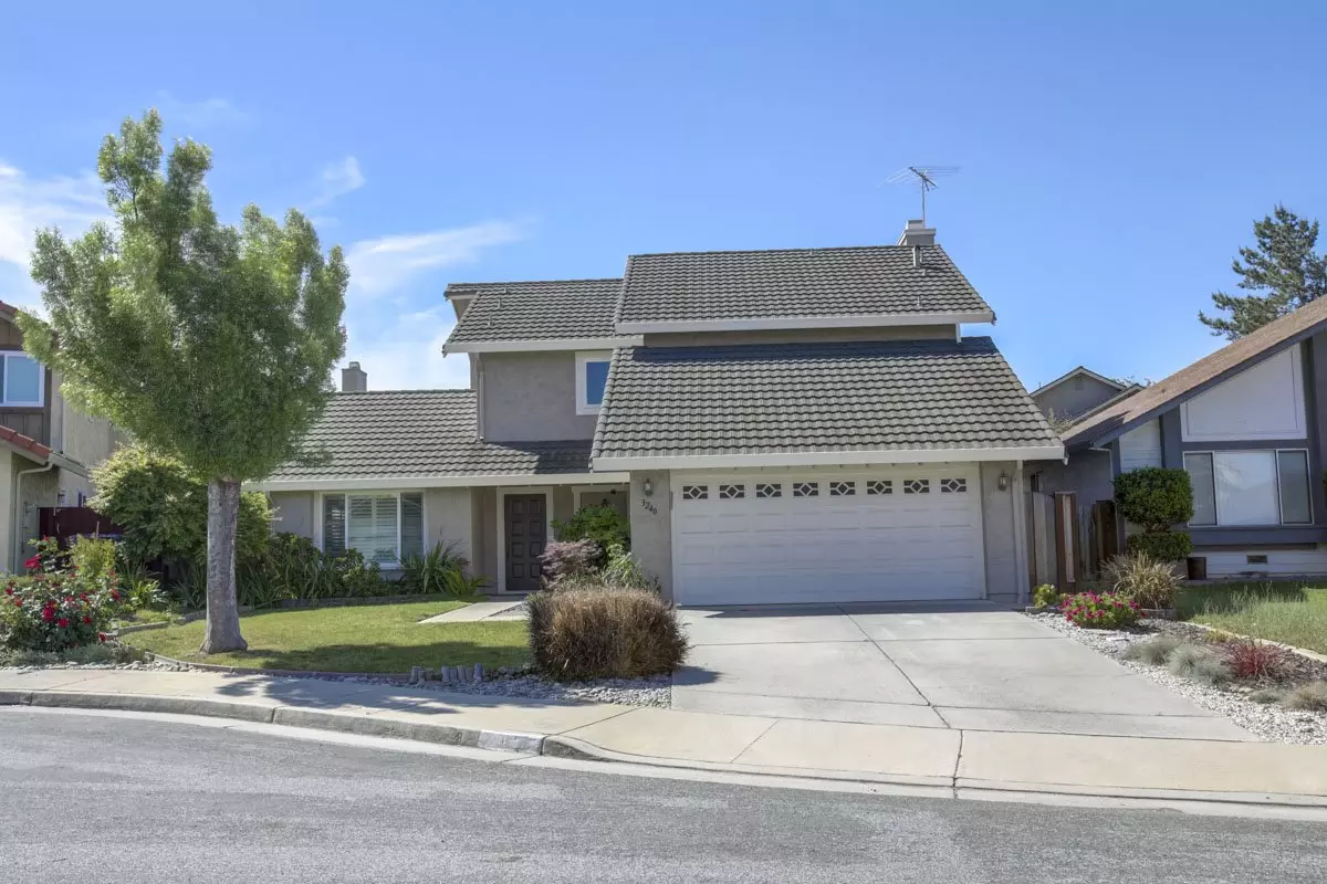 3240 Sprucegate Ct photo 2