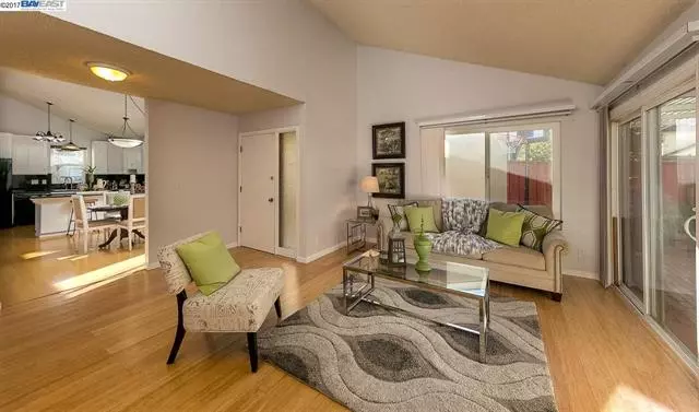 5387 Garrison Cir photo 3