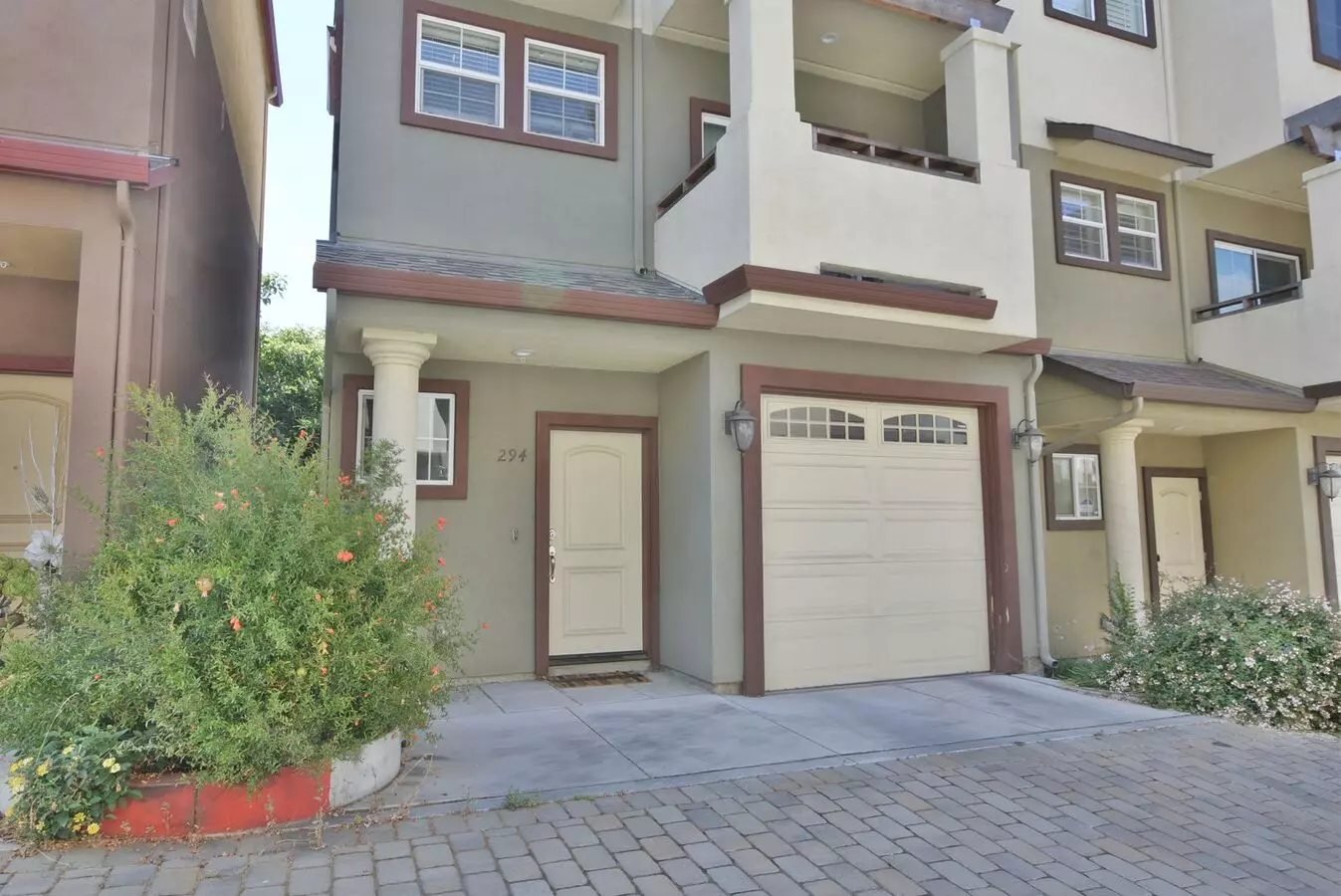 294 La Pala Drive, San Jose, CA 95127 photo 2