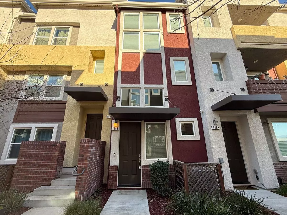 Beautiful Contemporary 2 Bedroom 2 Bath Berryessa Townhome photo 2