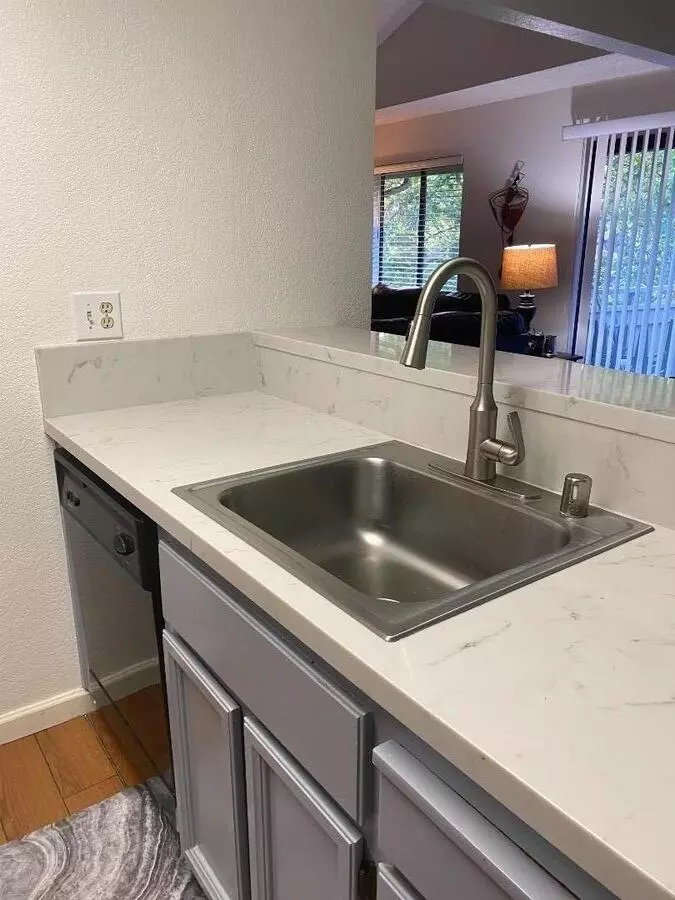 5504 Makati Cir photo 3