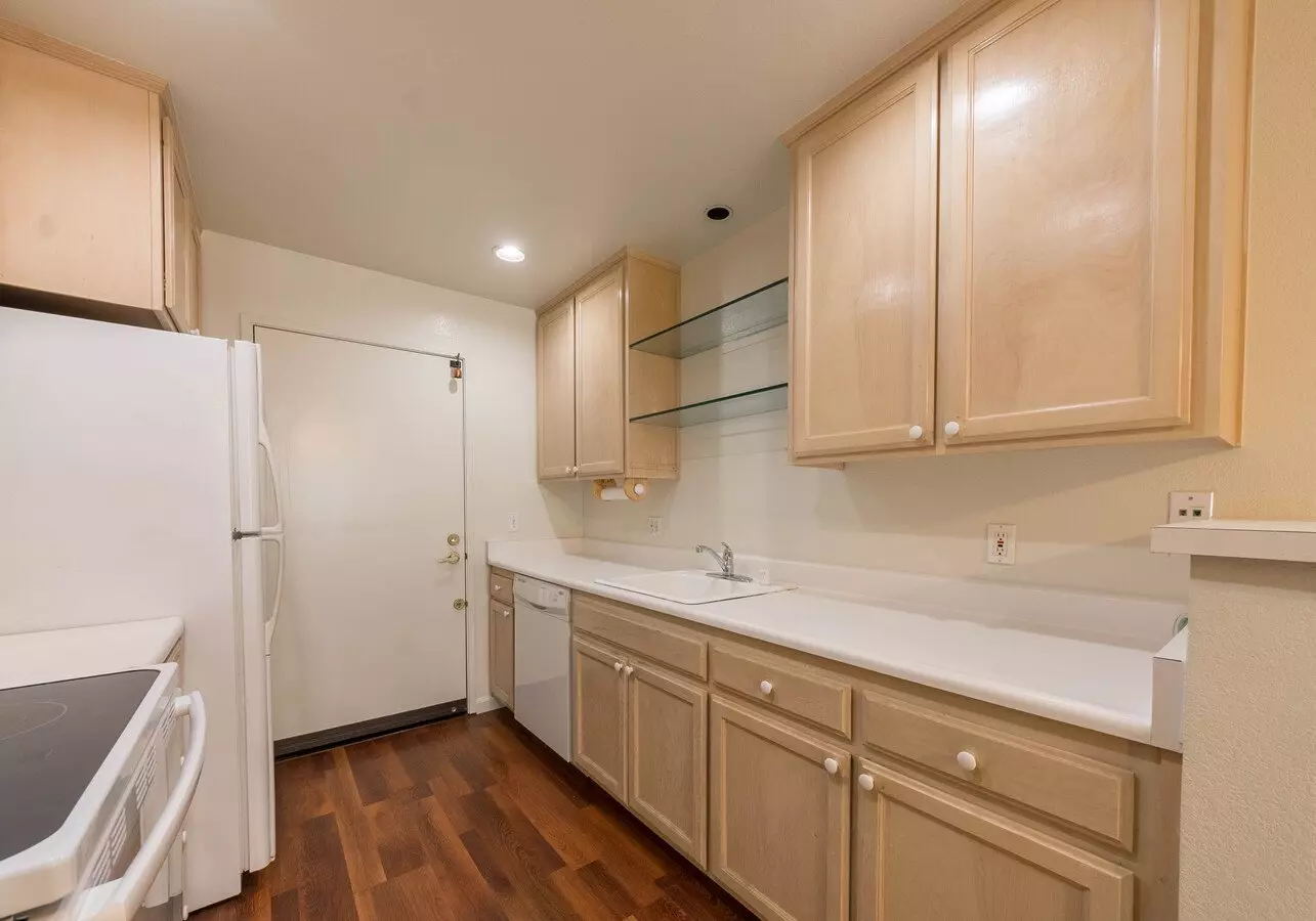 829 Jazz Ct photo 4