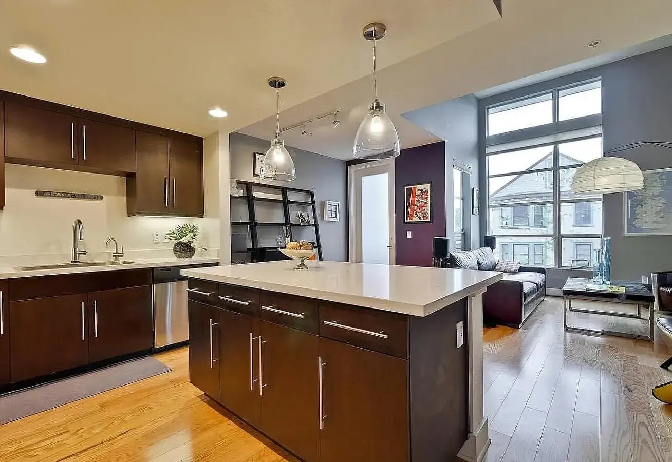 Beautifully Appointed 1B Townhouse-style Unit photo 5