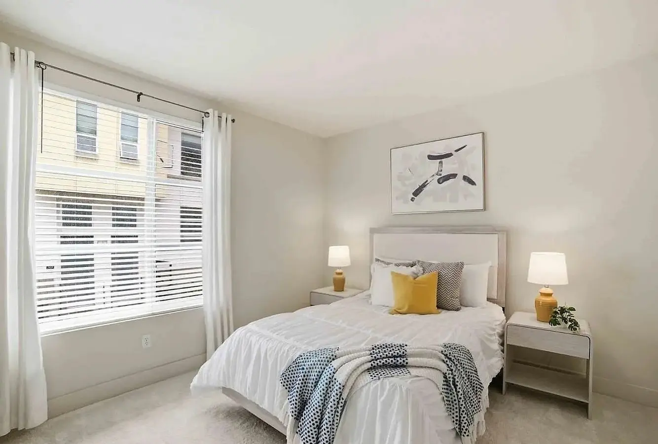 Beautifully Appointed 1B Townhouse-style Unit photo 3