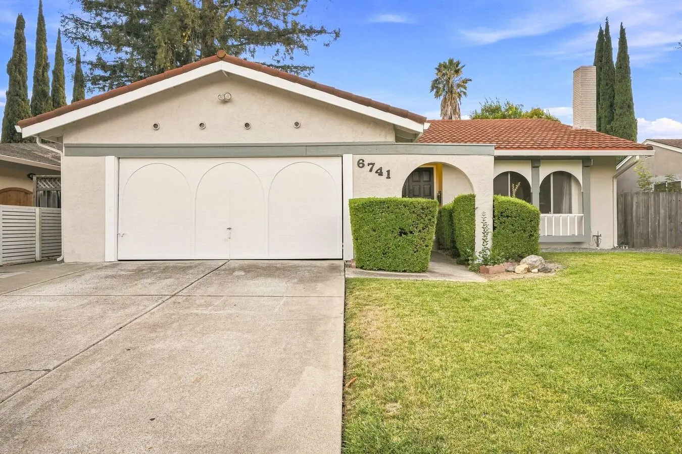 Beautifully Updated 3-bedroom Townhome In South San Jose
