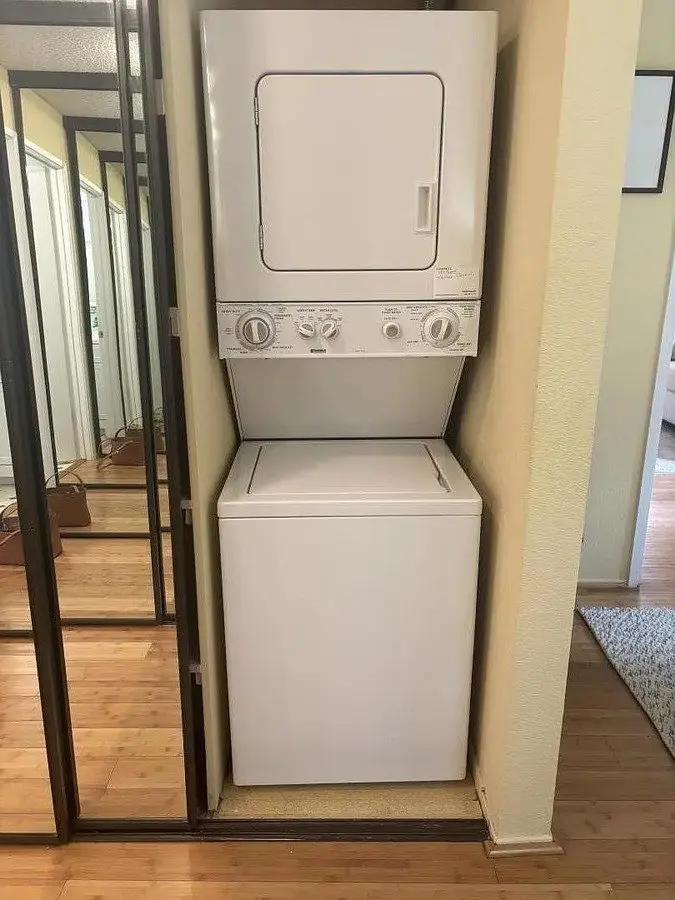 Beautifully Updated Condo In A Highly Desirable photo 4