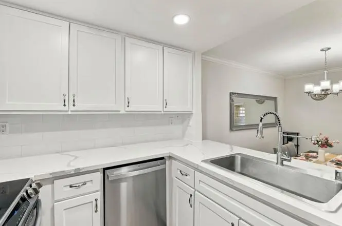 Bright 2-bedroom Home With Private Patio, Garage &amp; Community Pool photo 3