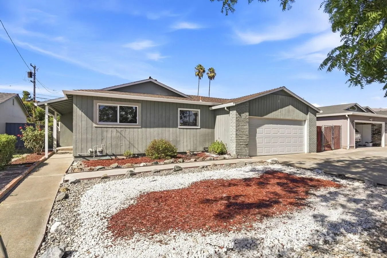 **&amp;#127775; Bright Ground-floor Condo With Central Air, Modern Updates &amp; Reso photo 2