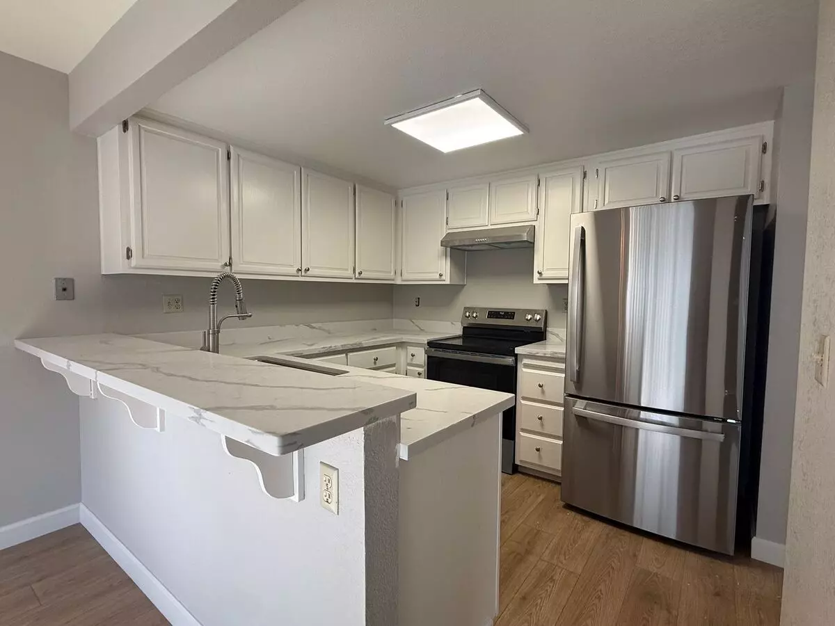 Bright & Remodeled 3 Bedroom 2.5 Bath Home In North San Jose