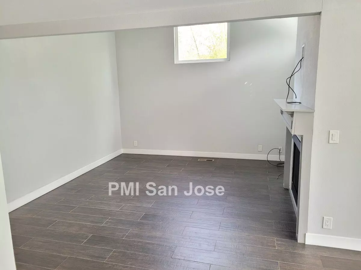 5730 Camden Village Way, San Jose, CA 95124 photo 2