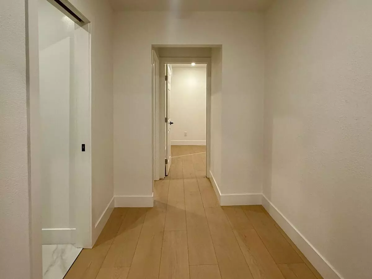 Charming Remodeled 2 Bedroom 1 Bathroom Upstairs Apartment In Downtown San Jose photo 2