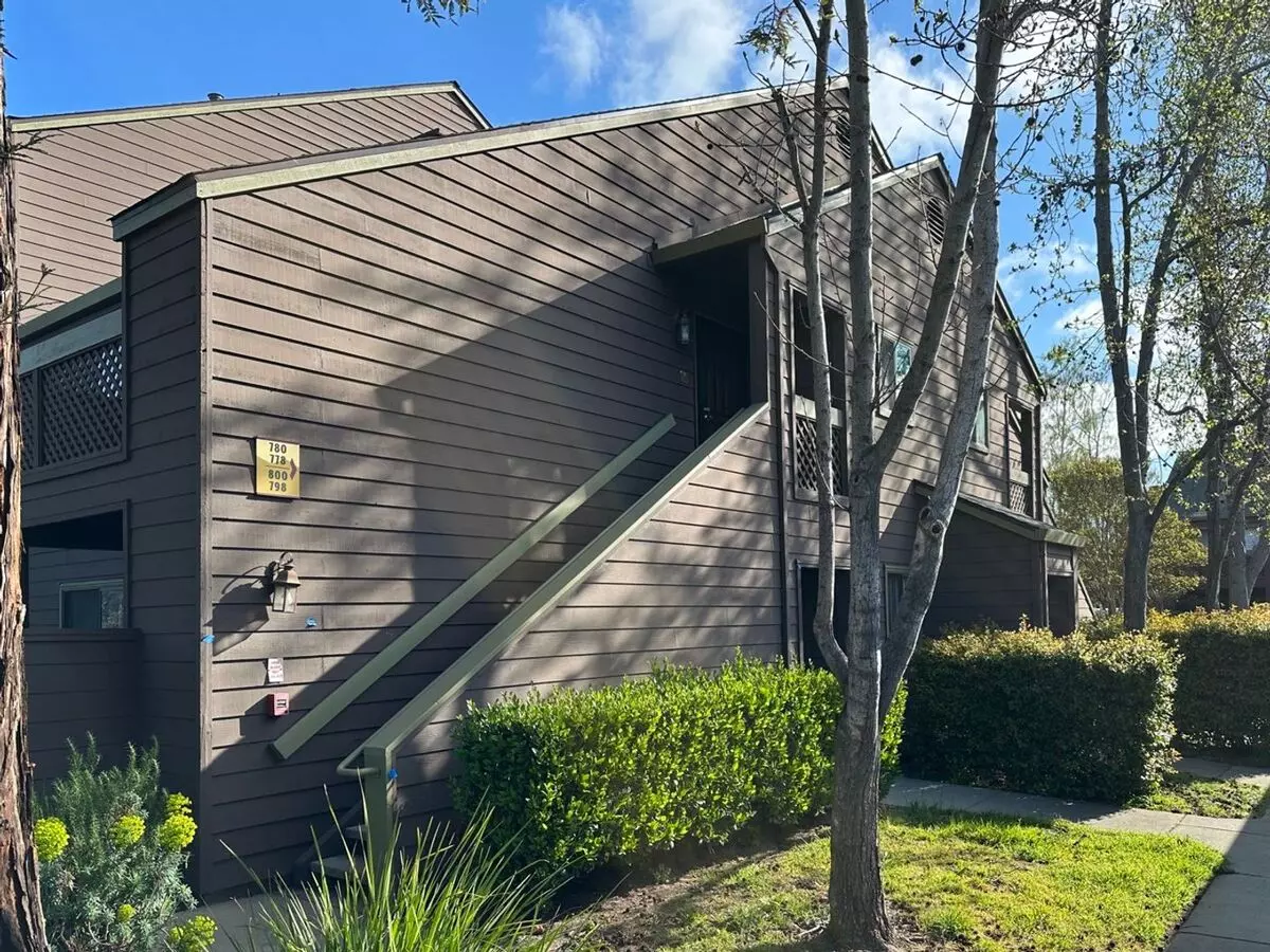 780 Teatree Court, San Jose, CA 95128 photo 2