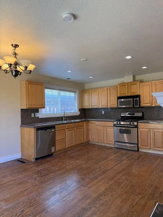 1767 Cardel Way photo 2