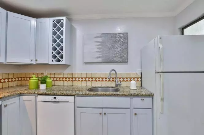 Charming Apartment For Rent In Prime San Jose Location photo 3