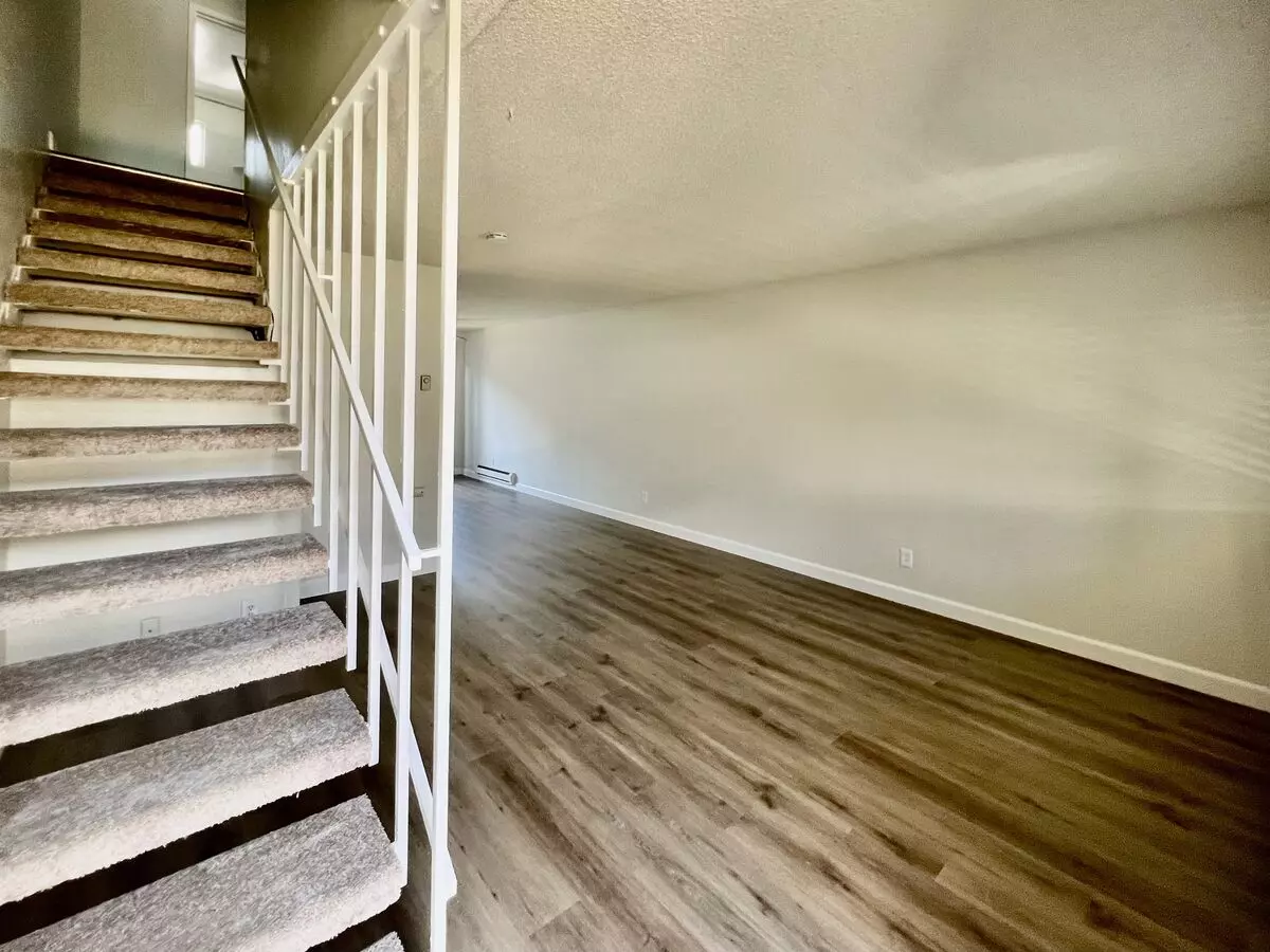 Deodar Townhomes photo 2