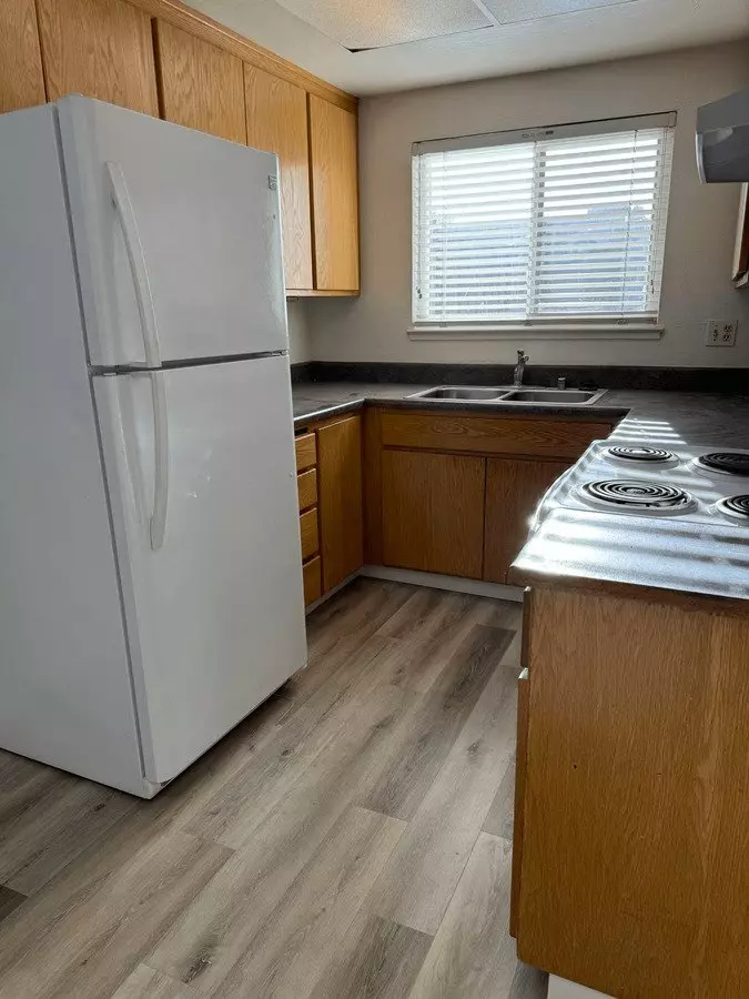 1640 Merriton Ct photo 2