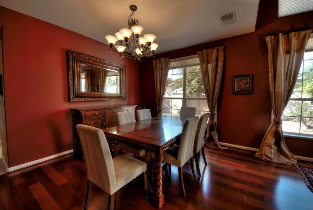 5995 Pala Mesa Dr photo 4