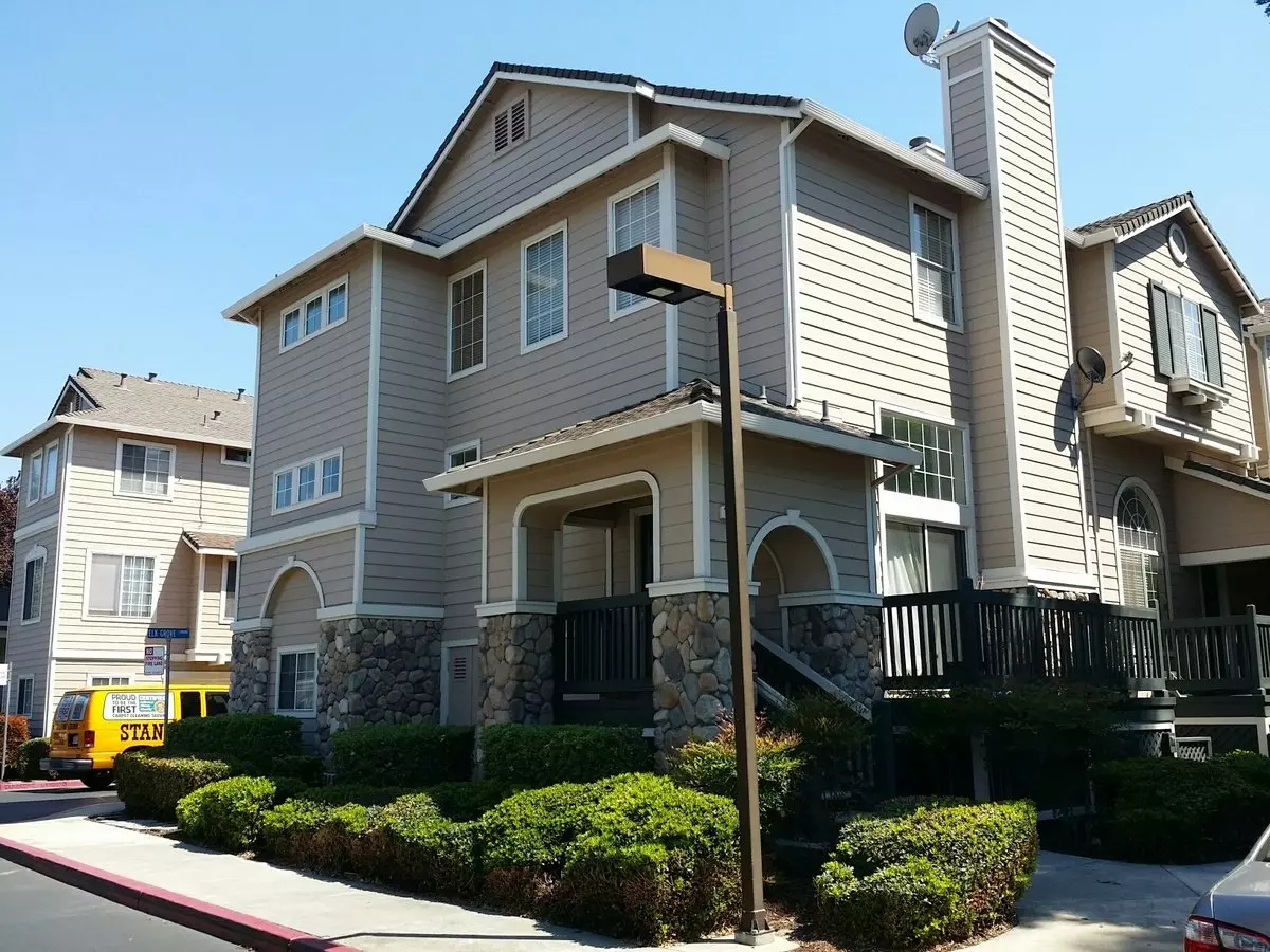 1861 Elk Grove Lndg photo 3