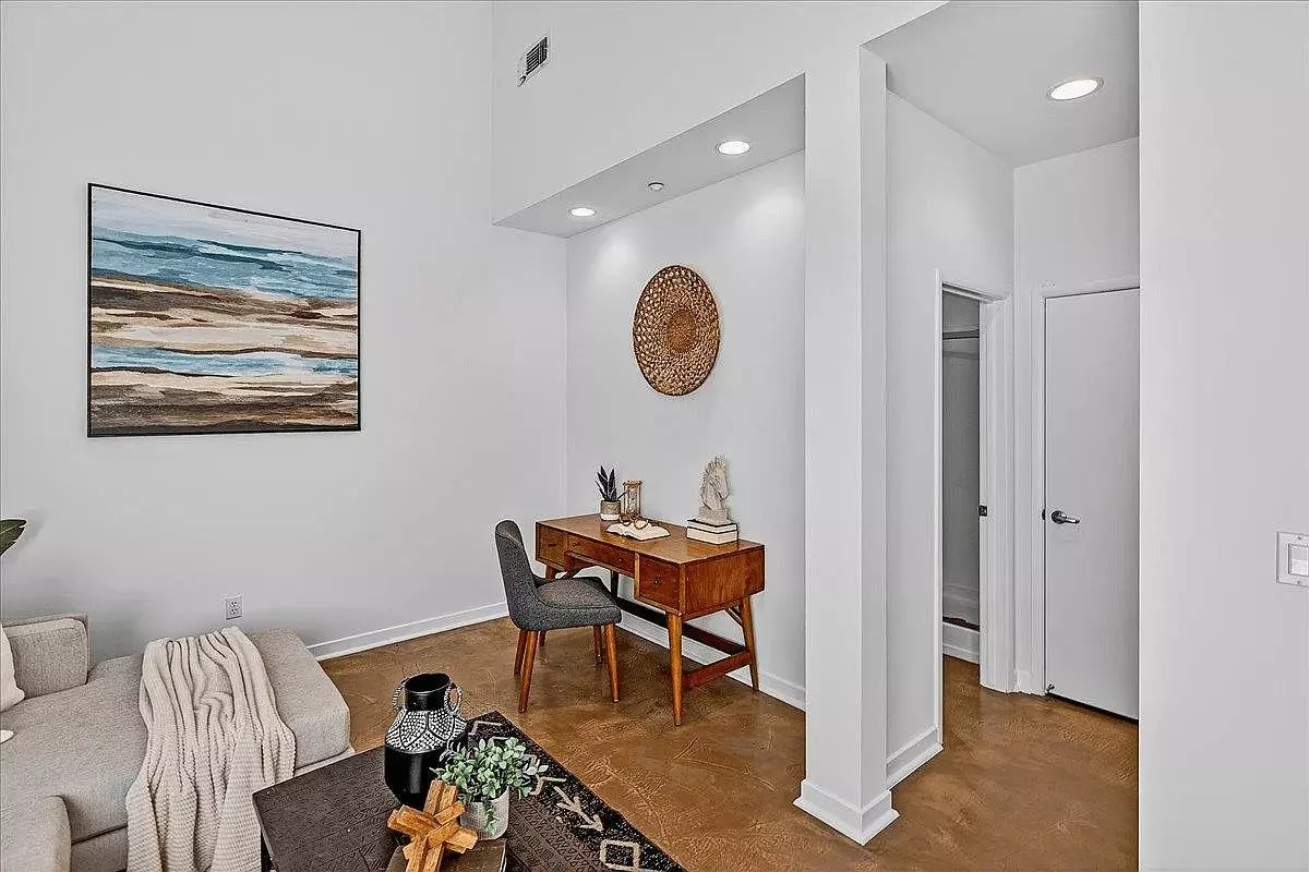 For Rent: 1 Bedroom, 2 Bathroom Apartment Available Now photo 5