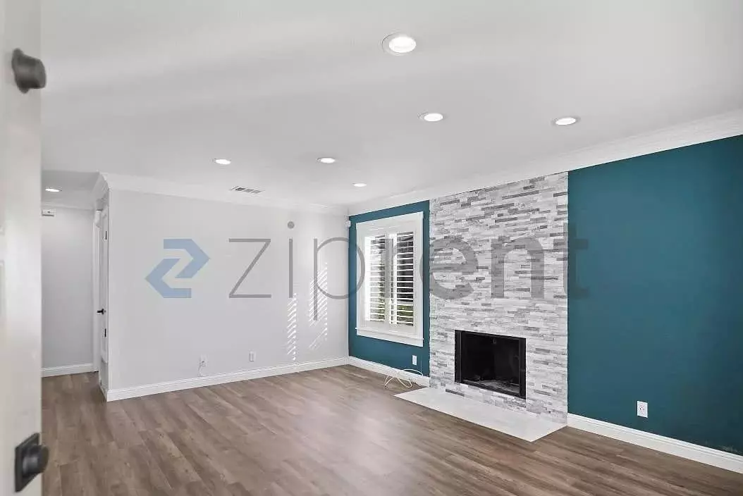 686 Whitewater Court, San Jose, CA 95133 photo 2