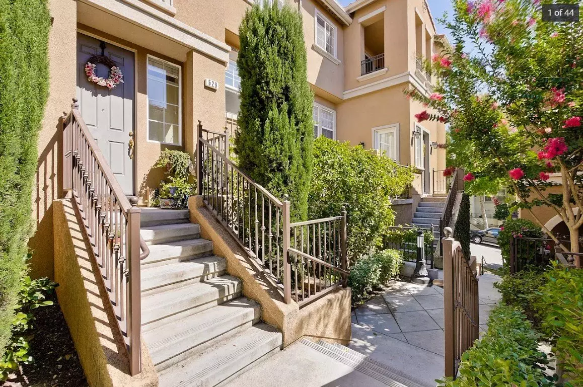 Gorgeous 3 Bed / 2.5 Bath San Jose Condo