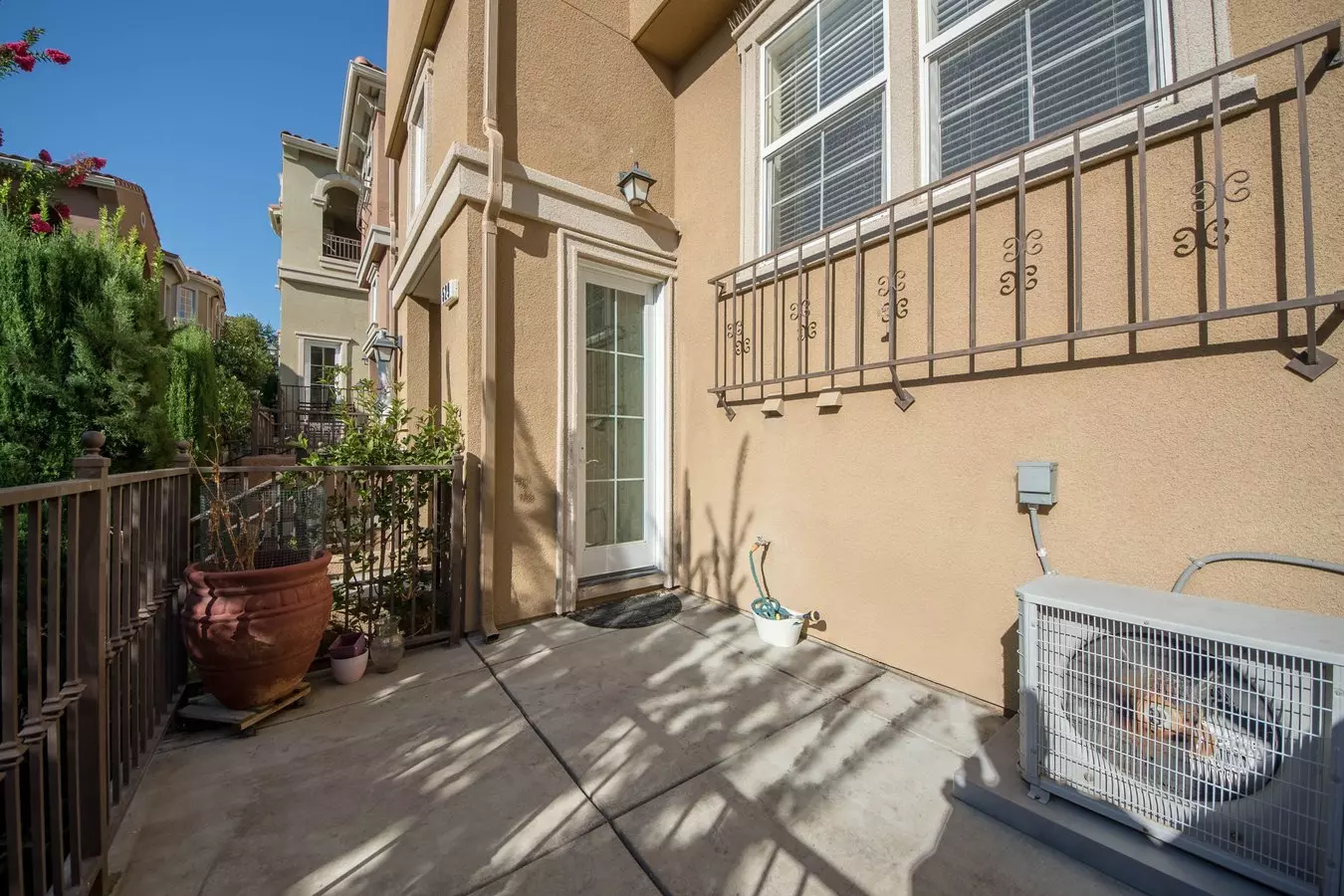 Gorgeous 3 Bed / 2.5 Bath San Jose Condo photo 4