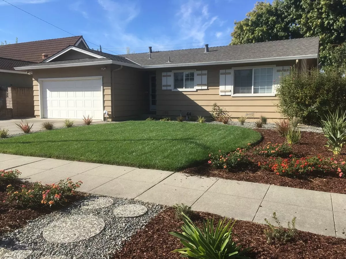 2107 Lakewood Dr photo 3