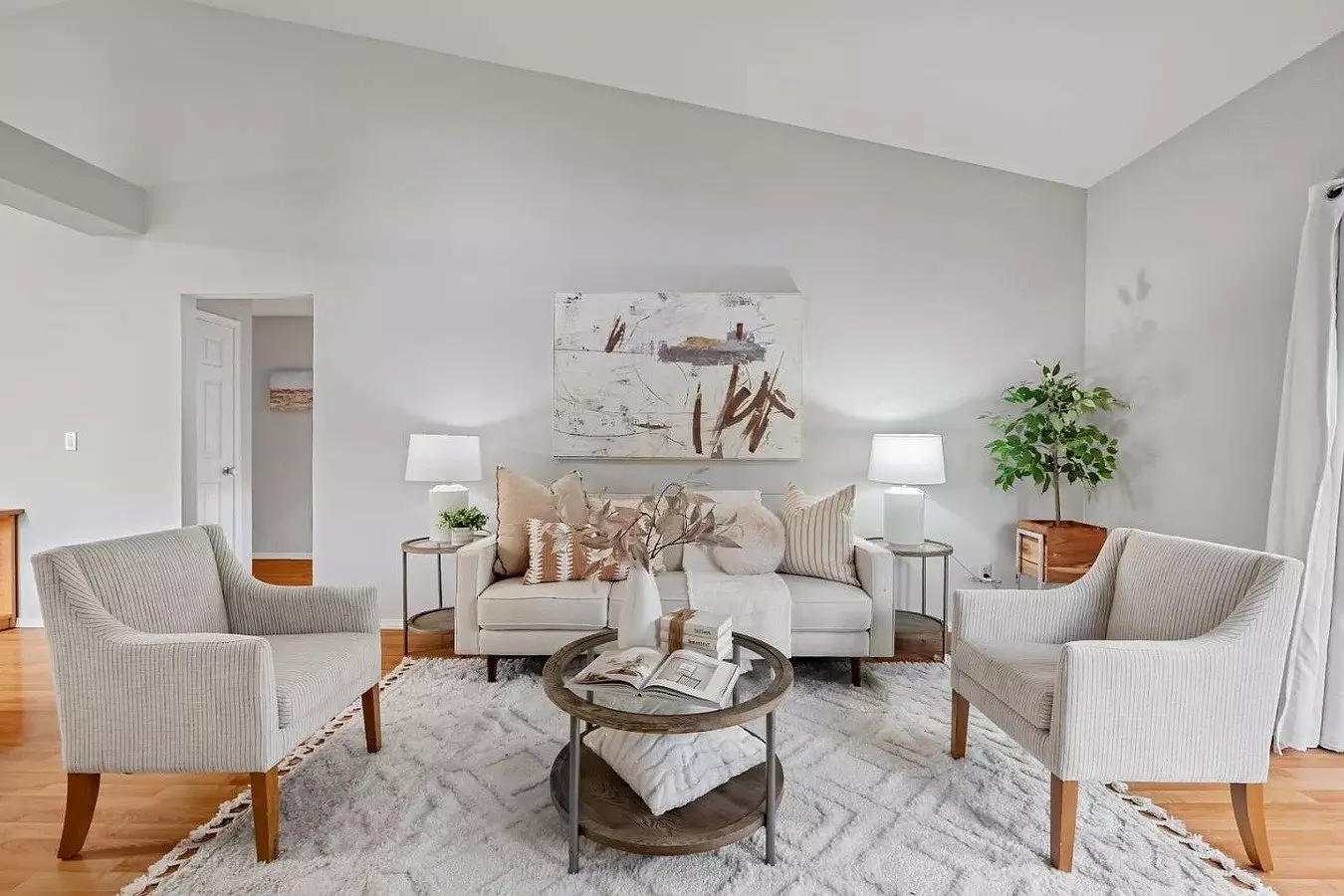 Highly Desirable One Story End-unit! photo 5