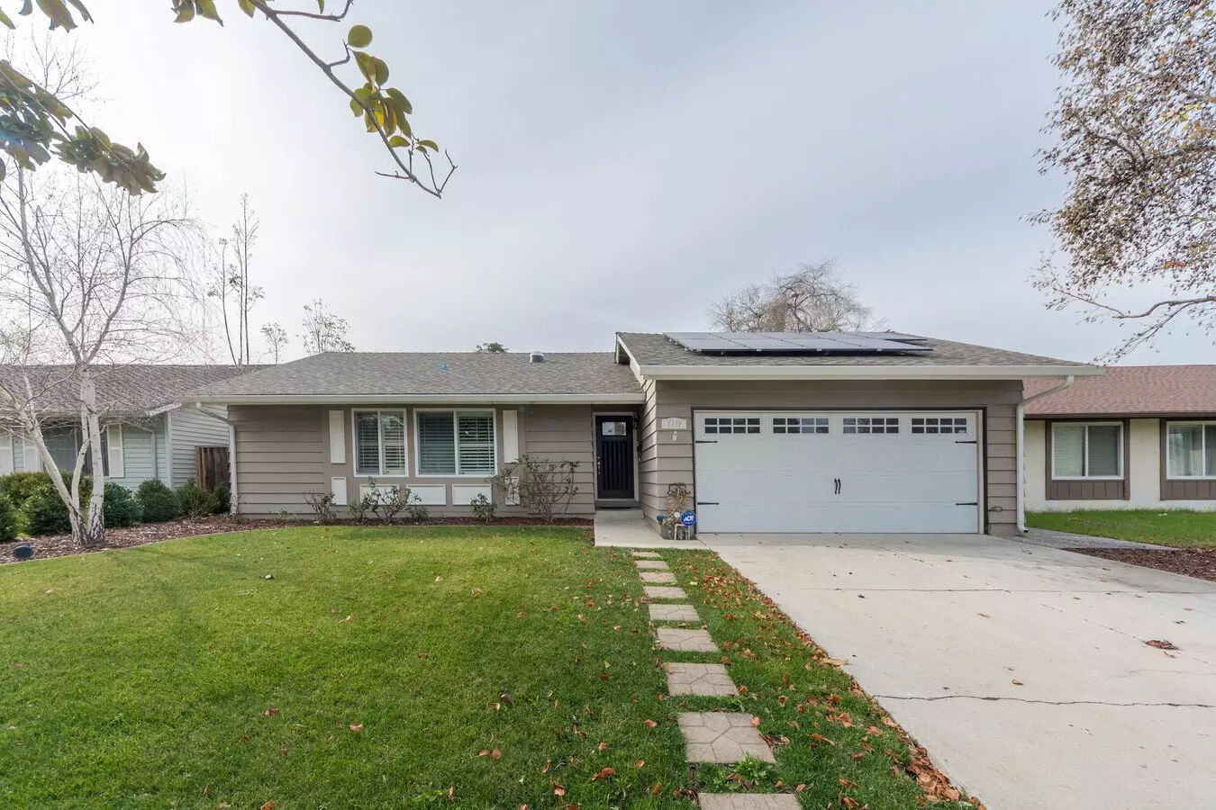 6117 Lean Ave photo 2
