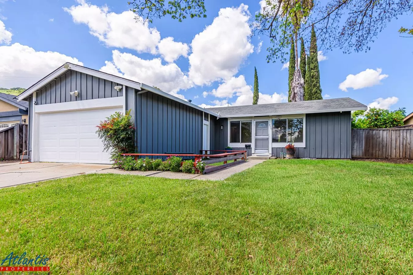 Lovely Cul-de-sac Home | New Flooring & Paint
