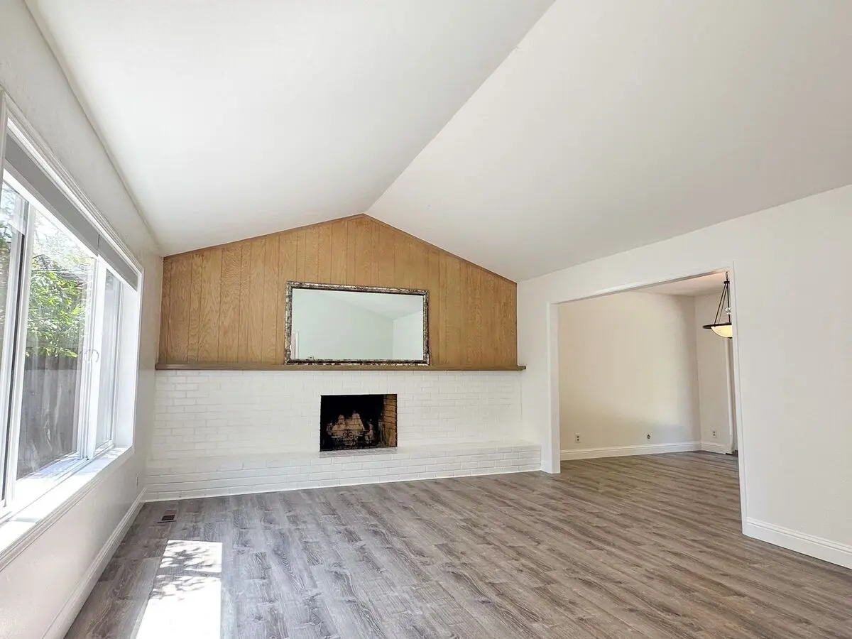 Lovely 3 Bedroom 2 Bath Home in Willow glen photo 2