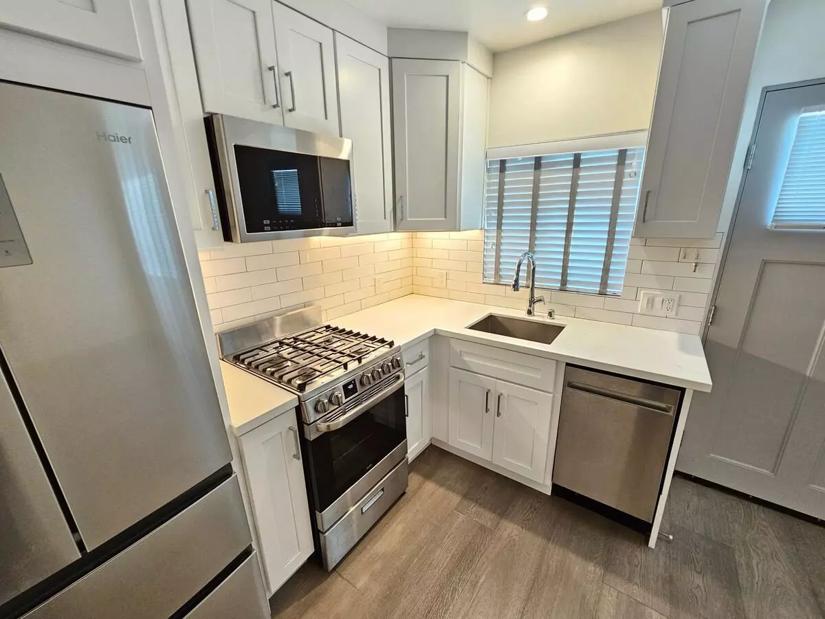 Myrtle St 954 photo 5