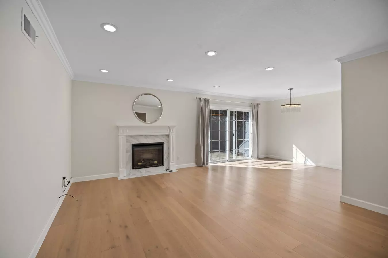 3876 Gleason Ave photo 4