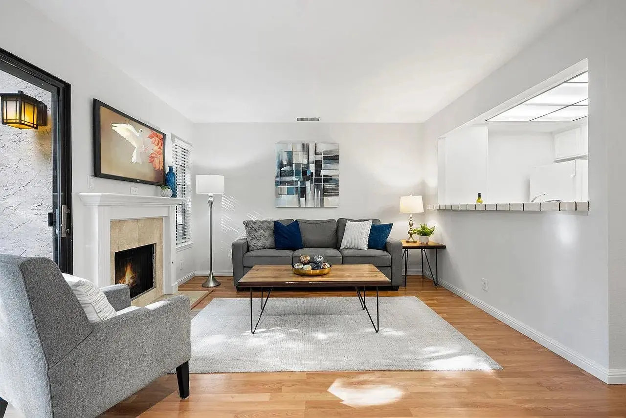 One-bed, One-and-one-half-bath Townhome In The Highly Coveted Hamilton